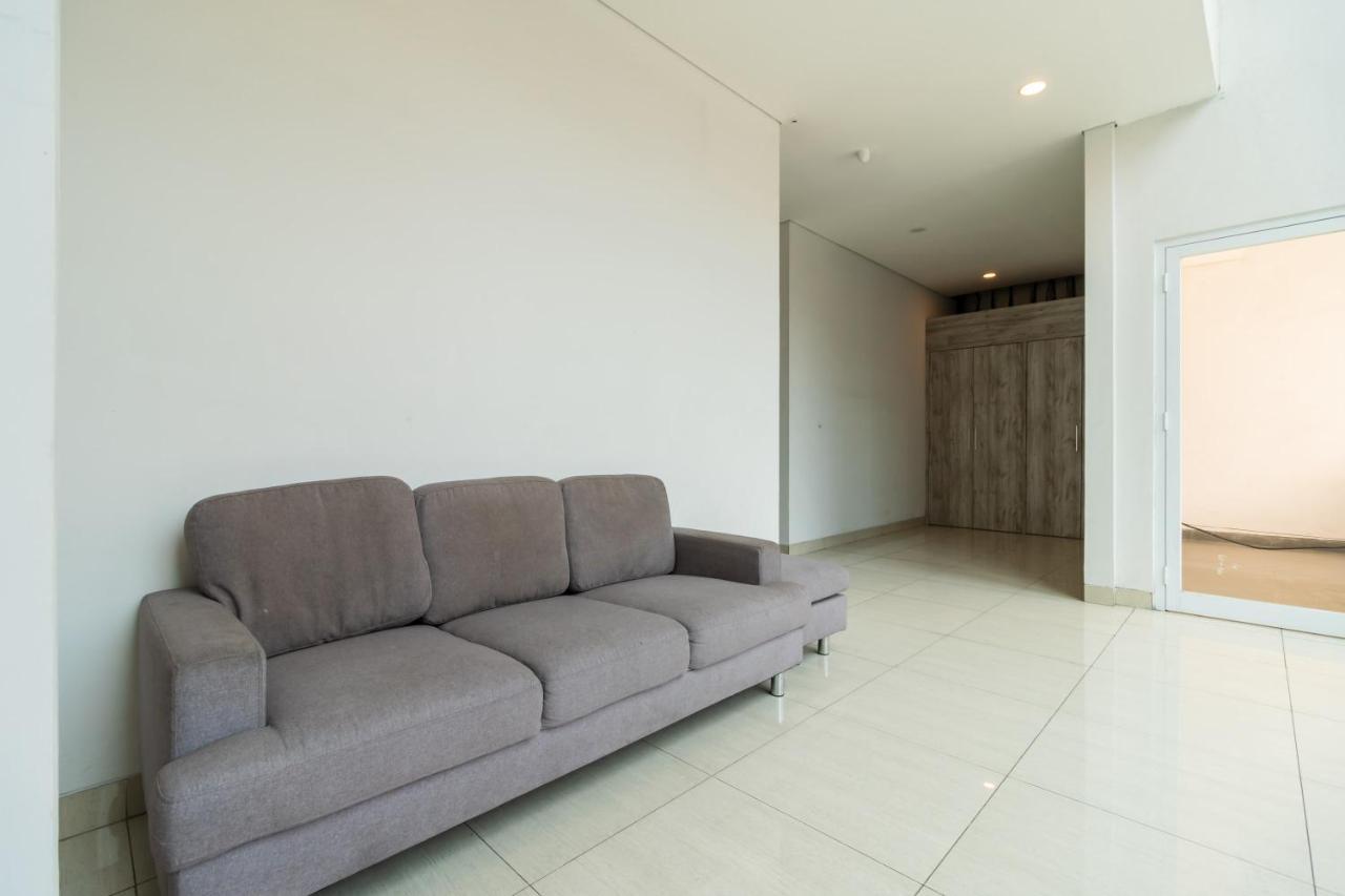 جاكرتا Urbanview Hotel Casa Kota Mangga Besar المظهر الخارجي الصورة